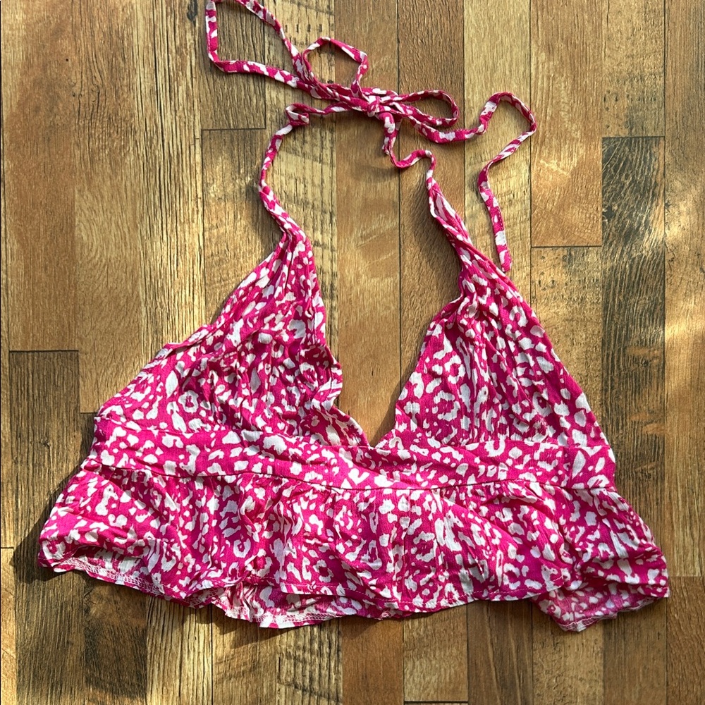SHEIN Pink and White Leopard Print Crop Top